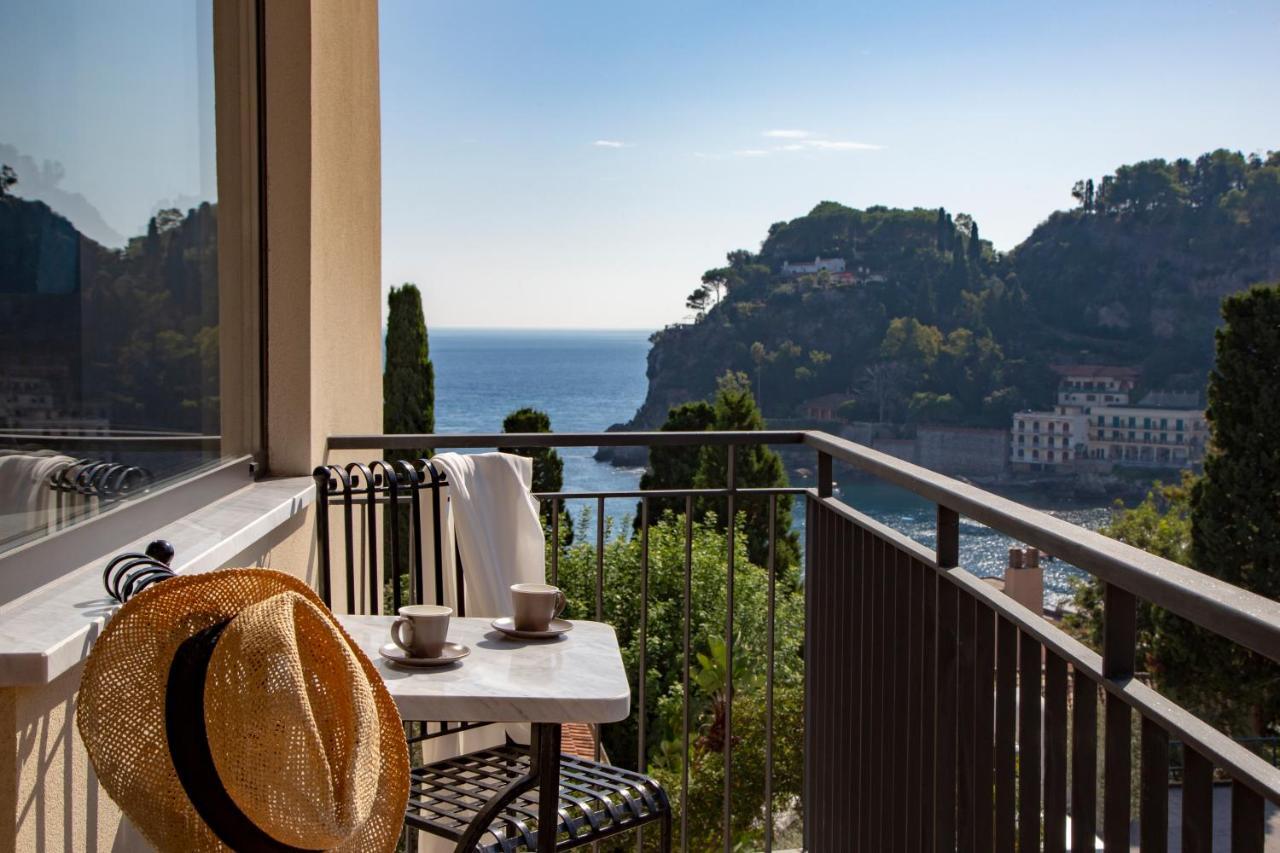 Fenetre Sur Le Blue Lägenhet Taormina Exteriör bild